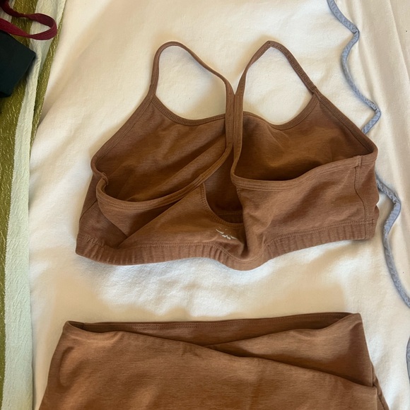 Beyond Yoga Set - Picture 3 of 3